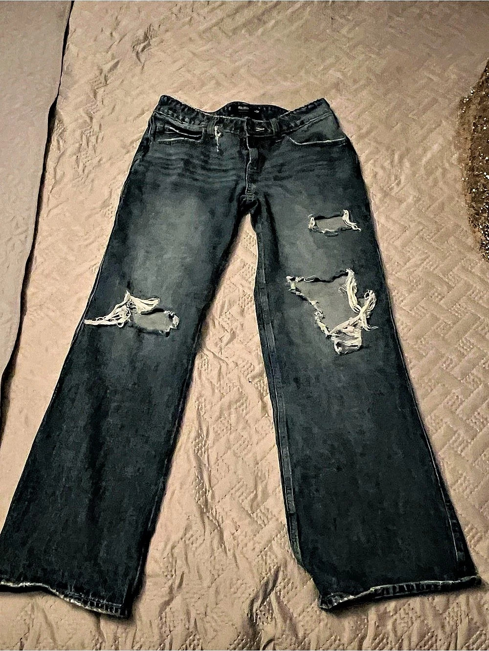 Hollister Low-Rise Baggy Jeans Women's Distressed Flare Jeans Black